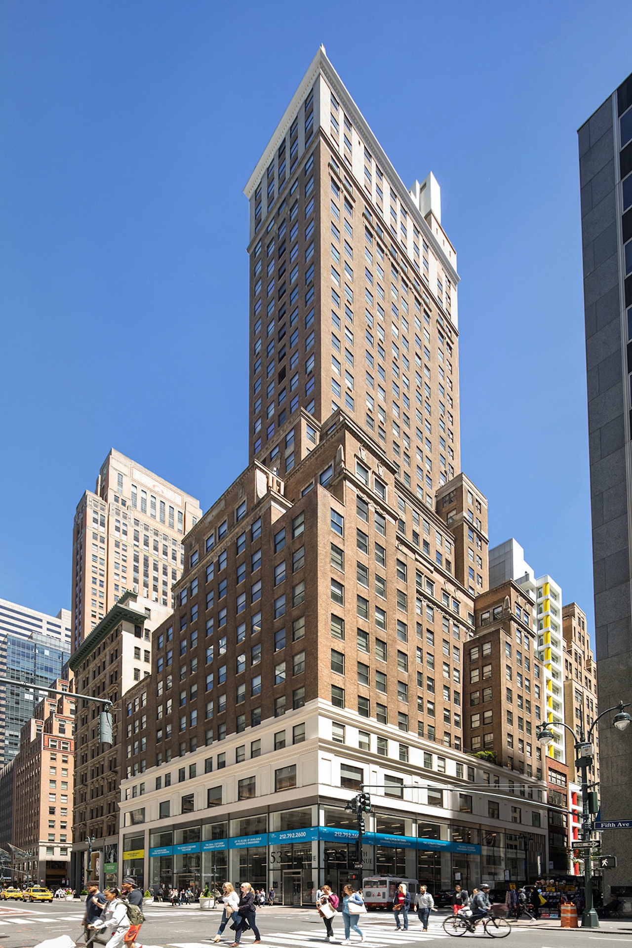 Midtown Office of New York City Law Firm at 535 Fifth Avenue